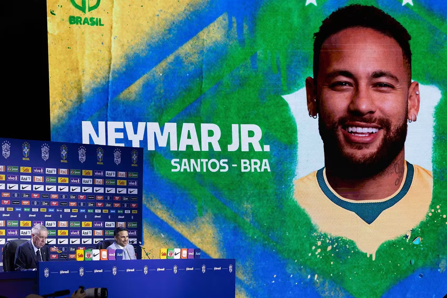 På tærsklen til VM, Samba-hærens mørkeste time